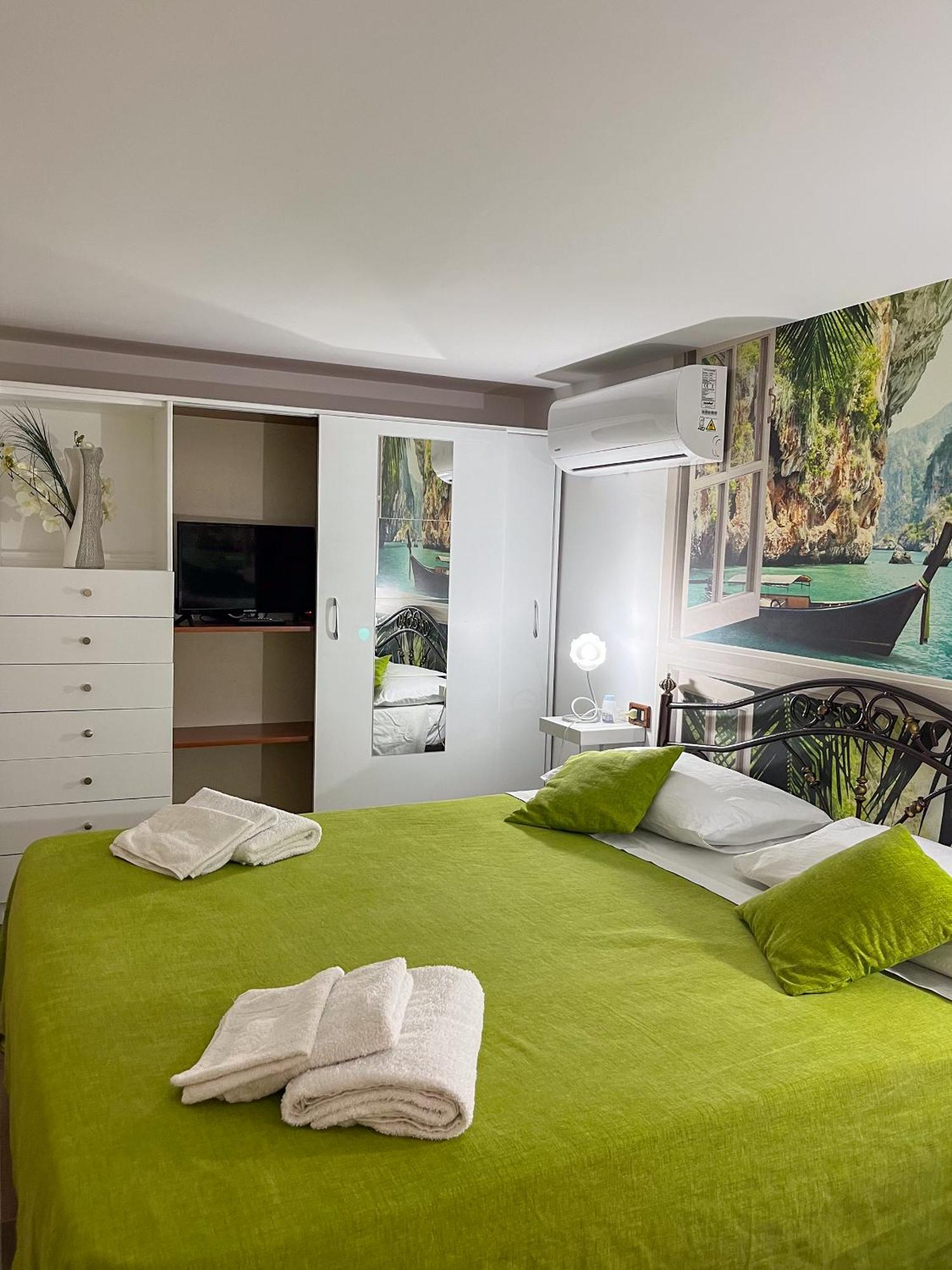 Beb Boreale Hotel Naples Exterior photo